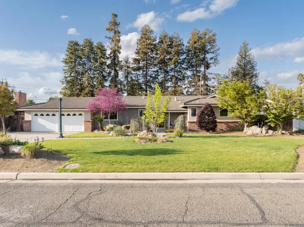 916 N Dickran Drive, Tulare, CA 93274