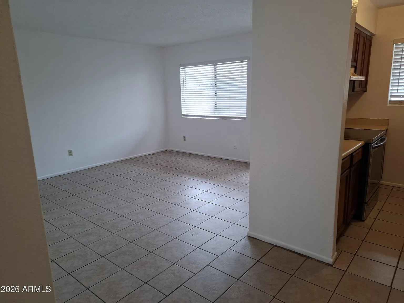 1 bed, 1.0 bath, 5674 sqft, $700 — Photo 4