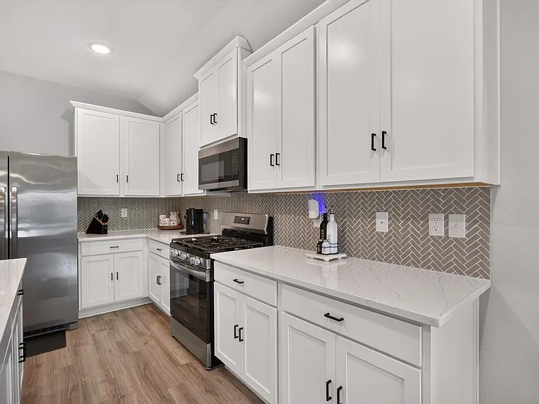 19519 Perissa Terrace Dr — Photo 12