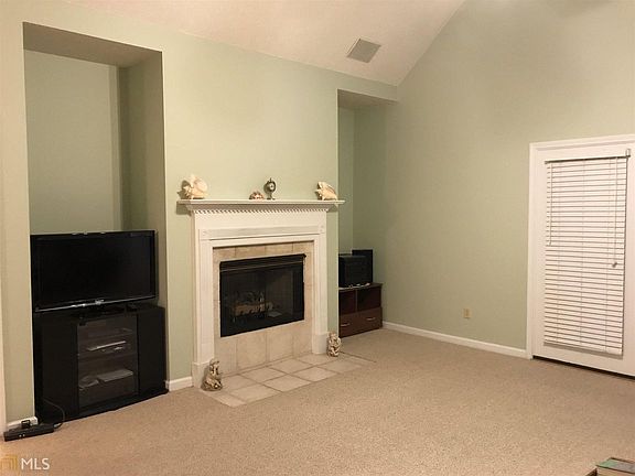 4th image of 306 Palomino Path