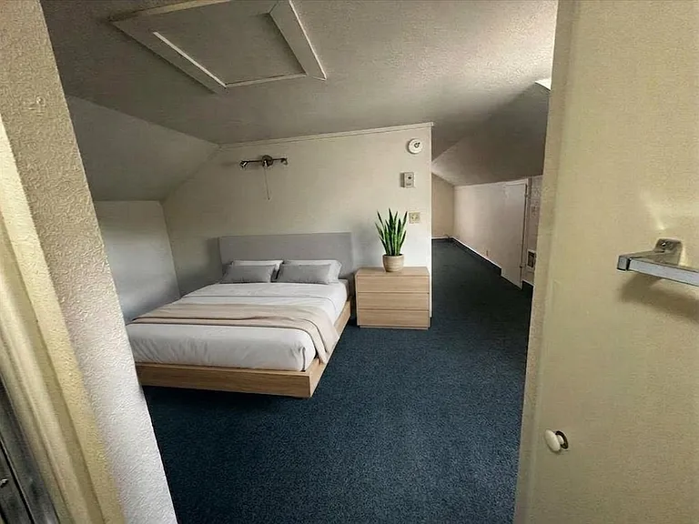 Bedroom Virtualy Staged