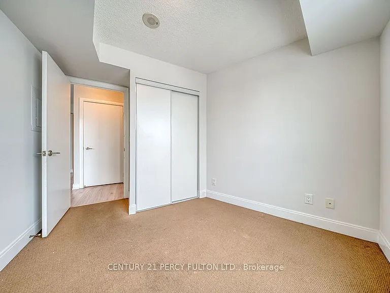 125 Village Green Sq #3105 — Photo 22