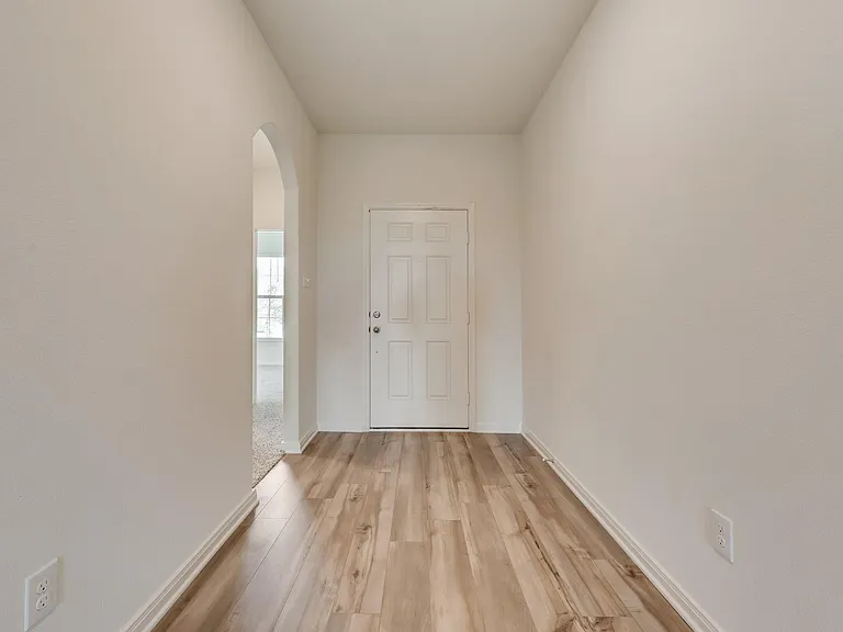 833 Serena Dr — Photo 10