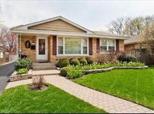 715 S Fairview Ave, Elmhurst, IL 60126