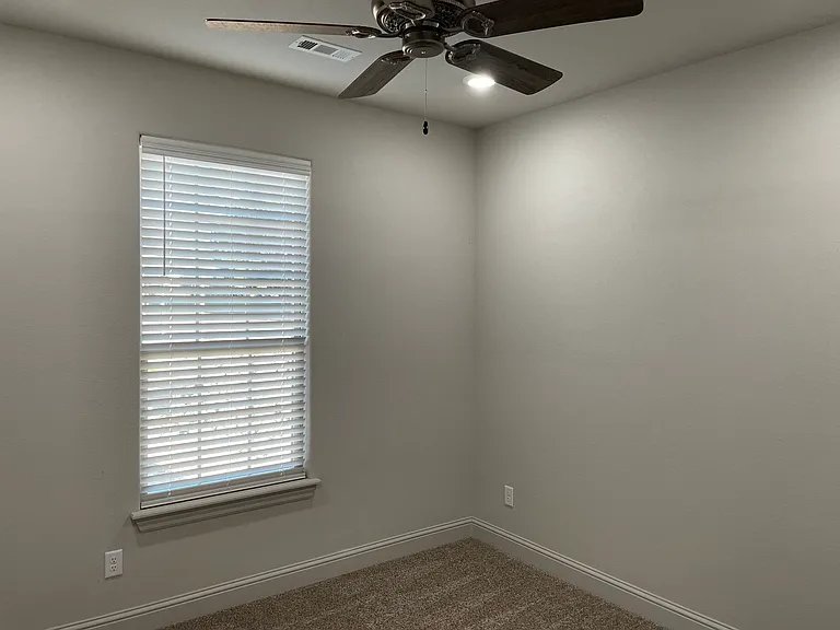 204 Vicks Cir — Photo 15