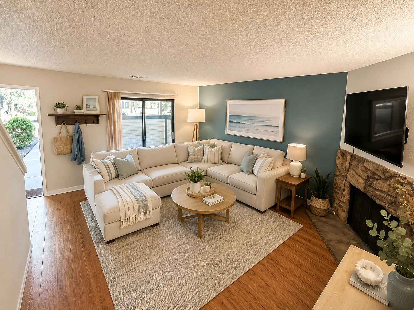 2 bed, 1.5 bath, 1190 sqft, $3,000 — Photo 1