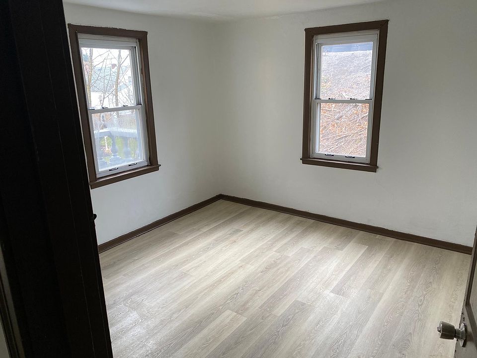 1st image of 1822 Pennsylvania Ave #3