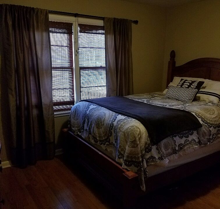 1st image of 2250 S 51st St