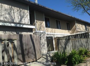 1207 Wagon Wheel Rd, Hopkins, MN 55343