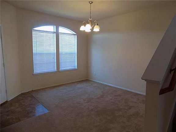 3rd image of 2038 Gardenia Dr