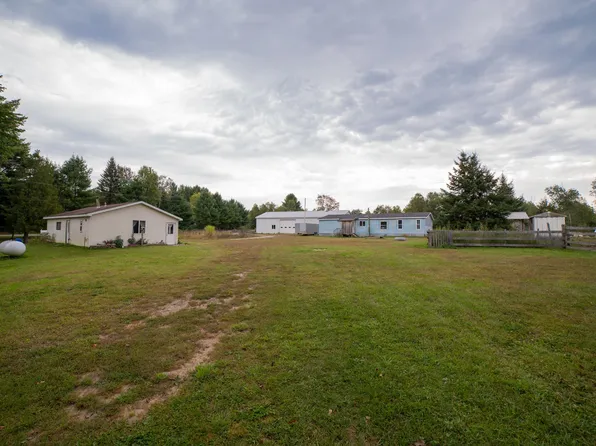 21403 Twenty Mile Rd, Tustin, MI 49688