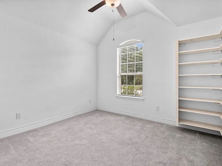 23426 Yaupon Hills Dr — Photo 5