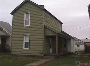 1409 Chestnut St, Coshocton, OH 43812