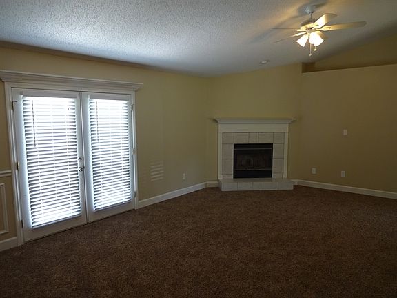 3rd image of 2107 El Lago Way