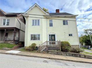 20 Oak St, Manor, PA 15665