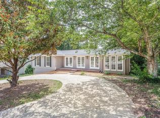 548 N Crest Ct, Chattanooga, TN 37404