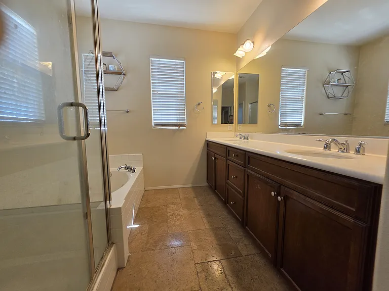 40170 Gallatin Ct — Photo 13