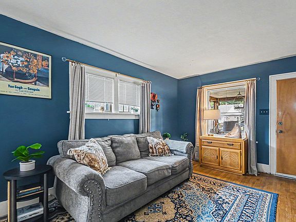5th image of 734 S 31st St