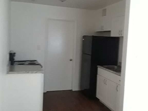 2nd image of 6802 W Glendale Ave Unit 01