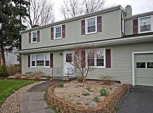 745 Stone Rd, Pittsford, NY 14534