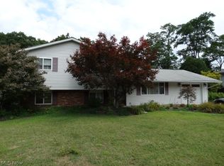 6843 Shelly Dr, Madison, OH 44057