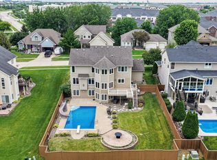 274 S 62nd St, West Des Moines, IA 50266
