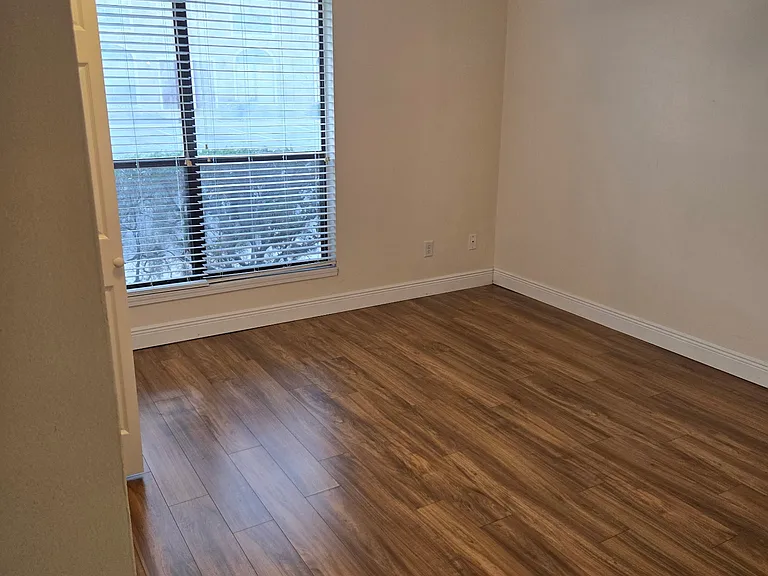 600 Casa Park Ct — Photo 7