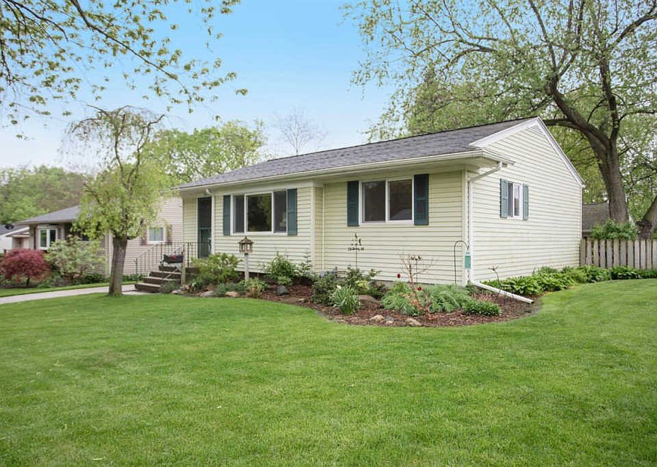 1st image of 296 Mark Hannah Ct