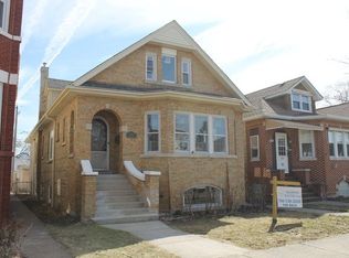 1325 Gunderson Ave, Berwyn, IL 60402