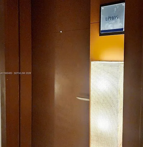 6801 Collins Ave #LPH05 — Photo 25