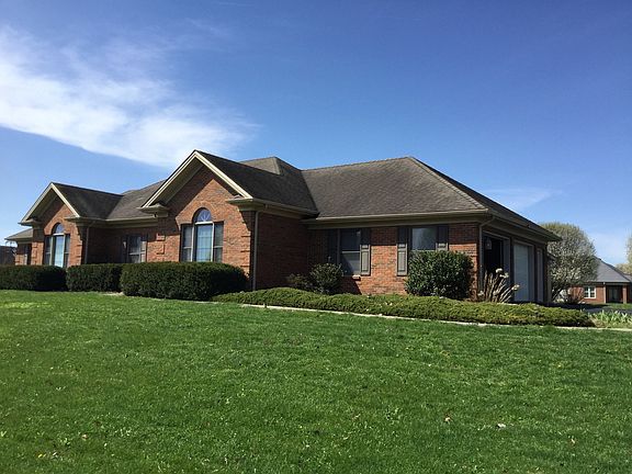 2nd image of 121 Highland Dr