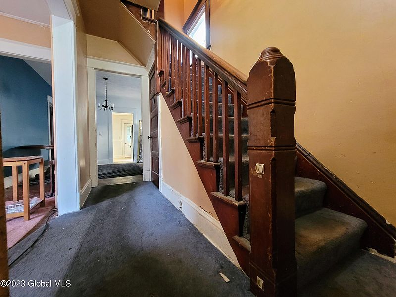 4th image of 34 Raymo Street