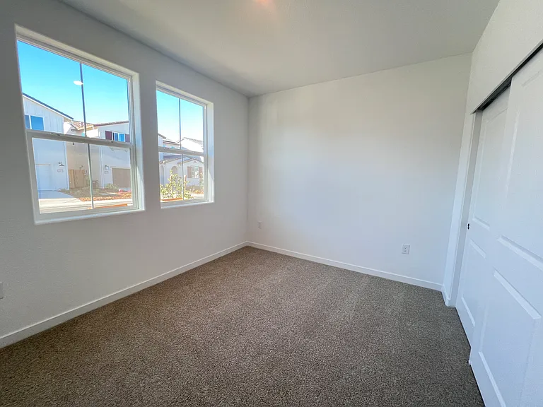 8144 Arrowfield Way — Photo 12
