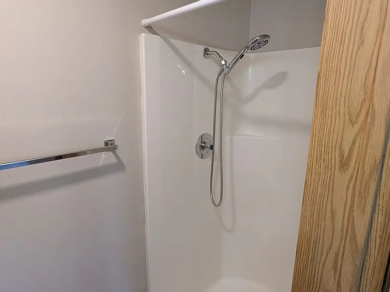 Silverwood Apartments — Photo 102