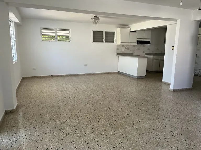 16 Reparto Bella Flores Bo Borinquen Ctr #107 — Photo 4