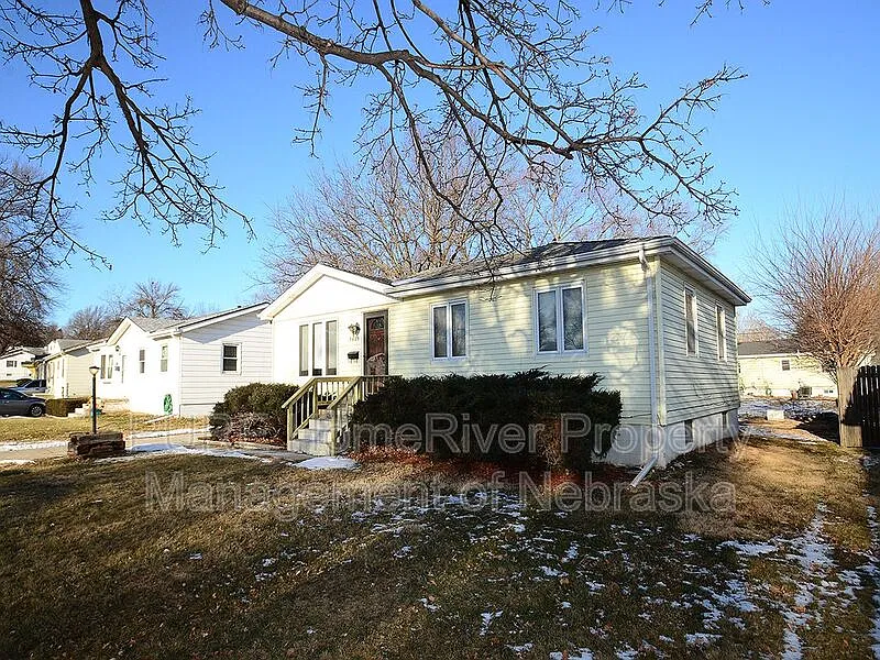 3 bed, 1.5 bath, 1540 sqft, $1,800 — Photo 3