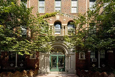 277 Washington Avenue in Clinton Hill