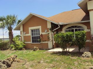1408 NE 19th Ter, Cape Coral, FL 33909