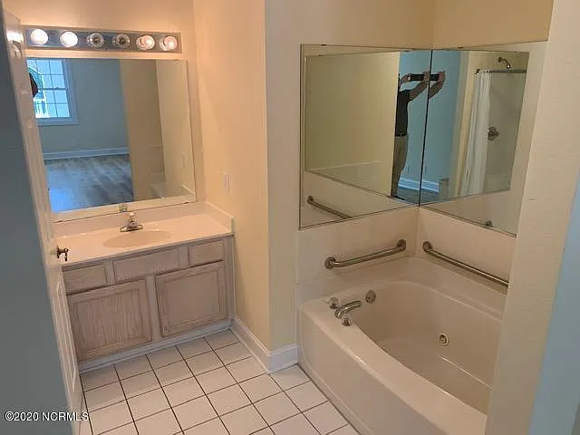 908 Resort Cir #507 — Photo 9