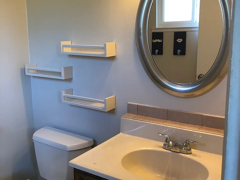1745 Glenbrook Dr — Photo 12