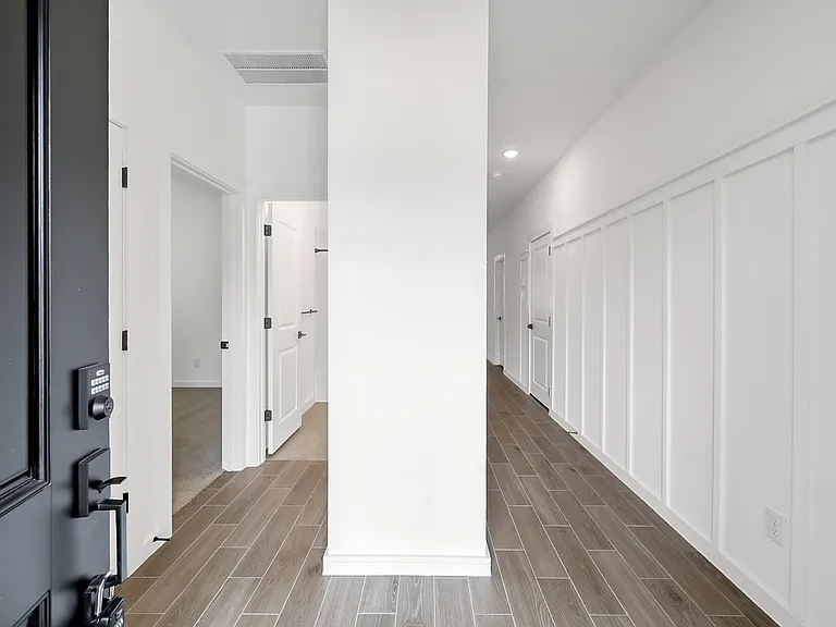 516 Monarch Trl — Photo 4