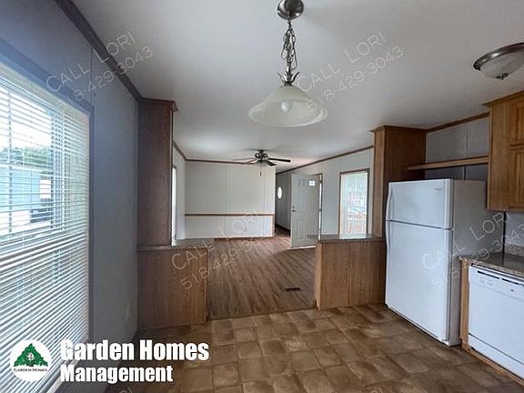 2nd image of 3 Park Dr