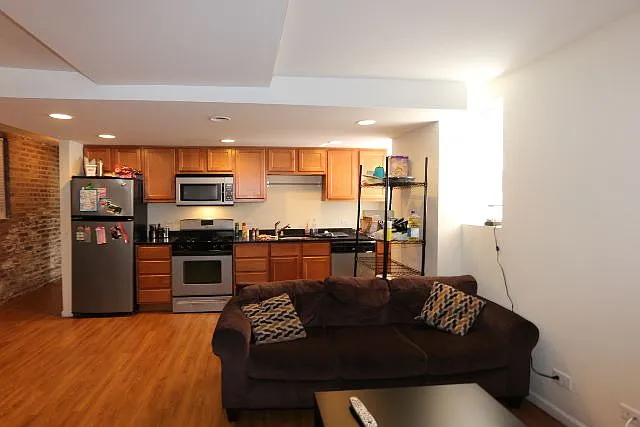 2513 N Southport Ave #6H — Photo 4