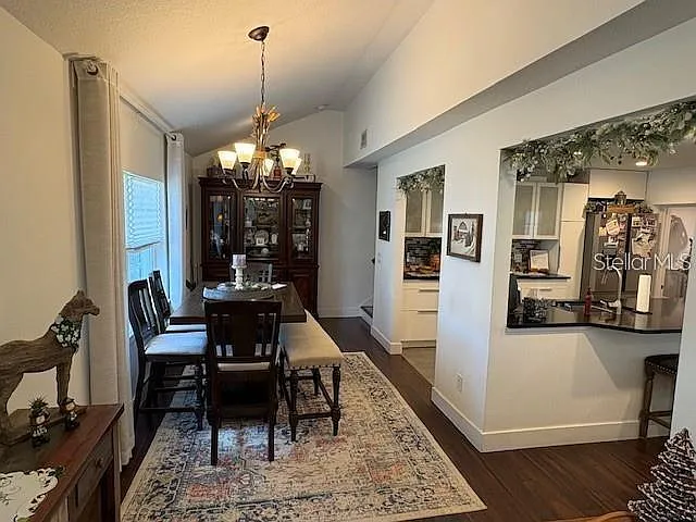 1830 Staunton Ave — Photo 3