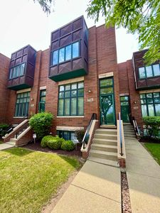 7746 Lincoln Ave, Skokie, IL, 60077
