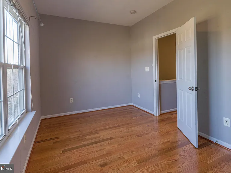 4281 S Capitol St SW — Photo 14