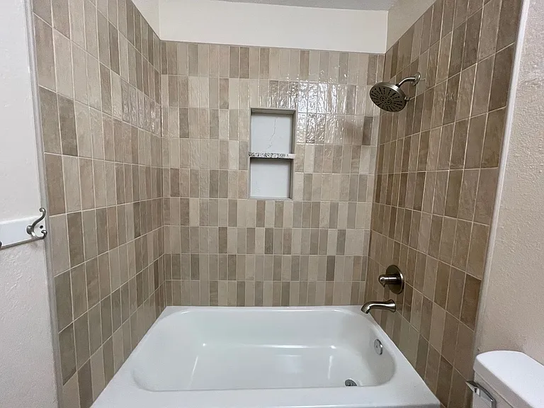 2916 Kathleen Ln — Photo 33