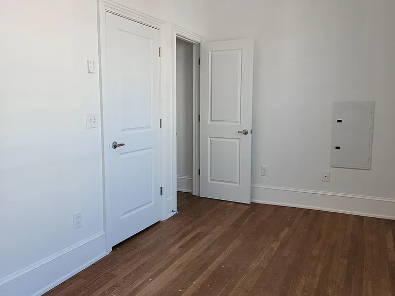 228 E Hanover St #3 — Photo 6