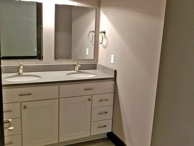 105 S Front St #32 — Photo 3