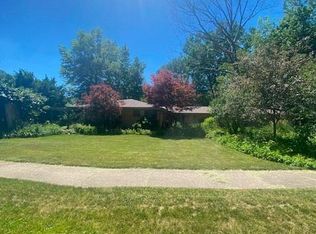 836 Butternut Ct, Roselle, IL 60172